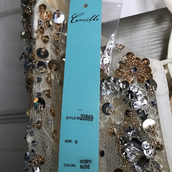 Brand new Prom dress - Picture 2 of 4